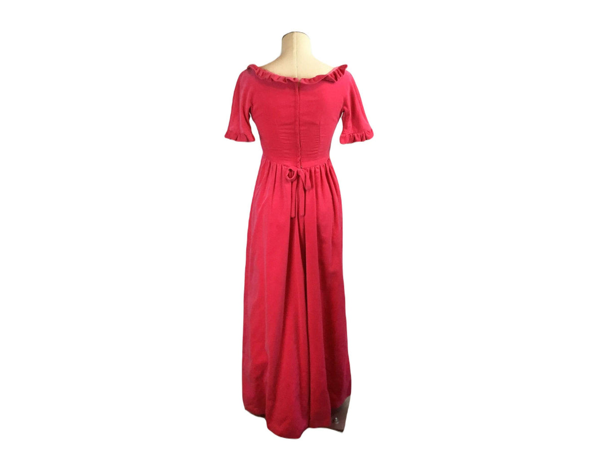 Back view of dress on mannequin