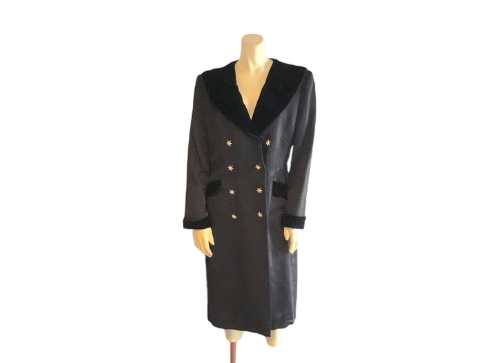 Front view of coat on mannequin